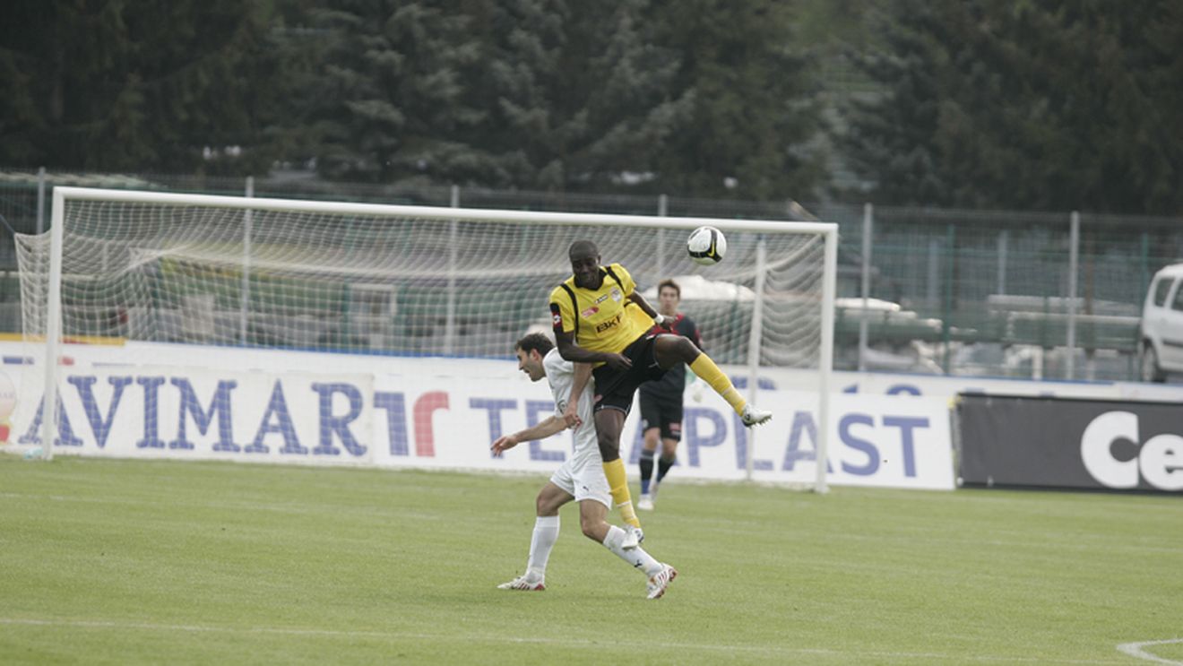 Abiodun s-a transferat la Internațional Curtea de Argeș