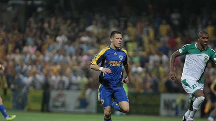 S-au mai dus două "pariuri"!** Komazek și Enescu, out de la Petrolul