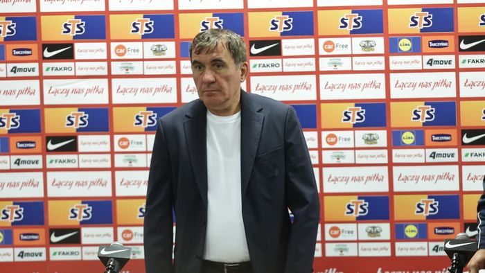 Ce le-a zis Gică Hagi fotbaliștilor României care nu înțeleg ce le cere la anumite exerciții: „Ușa deschisă!”