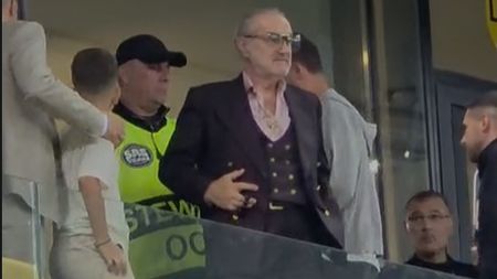 Cum s-a bucurat Gigi Becali în lojă după victoria lui Reghecampf în FCSB – Oțelul 1-0