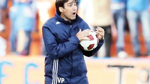 Piți vrea o nouă echipă:** "Mititelu va dispărea"