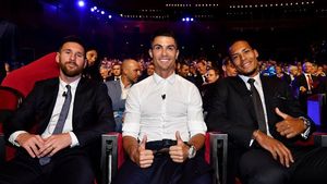 UEFA a anunțat echipa anului 2019! Liverpool are cinci reprezentanți, iar Messi joacă lângă Ronaldo