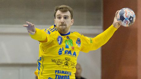 Potaissa Turda visează la primul trofeu european din istoria clubului. Handbaliștii ardeleni s-au impus categoric în manșa tur a finalei Cupei Challenge, scor 33-22 cu AEK Atena