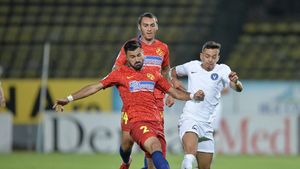 Cu capul în pământ, Valentin Crețu recunoaște: ”E rușinos!” Se amuză pe seama mașinii lui Moruțan. ”Nici bicicletă nu aveam la vârsta lui”