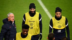 Karim Benzema, „lucrat” de staff-ul naționalei Franței? Colaboratorii lui Didier Deschamps i-ar fi greșit diagnosticul înaintea debutului la Campionatul Mondial