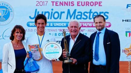 Juniorul anului 2017 este român! Nini Dica a primit cea mai importantă distincție în Tennis Europe Junior Tour