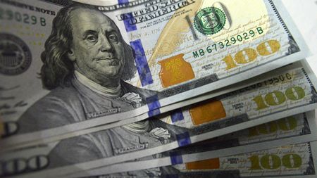 Vrea să fie preşedintele țării, dar viitorul candidat a încercat să dea un tun rapid. A pus un pariu de 500.000 de dolari, care să-i aducă 2.500.000 de dolari, dar lupta UFC a avut un final neaşteptat