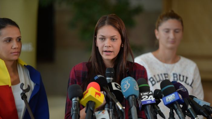 Andreea Mitu, o necunoscută pentru Schiavone: "Mă voi uita pe Youtube pentru a-i studia jocul". Cele două se vor întâlni în turul III la Roland Garros