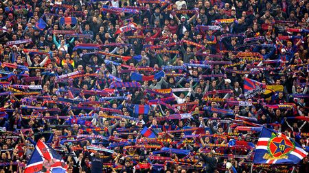 Bulgarii au fost uluiți de victoria Stelei contra lui Chelsea!** Fanii din țara vecină se uită cu invidie! Cuvinte mari pentru Reghecampf&Co