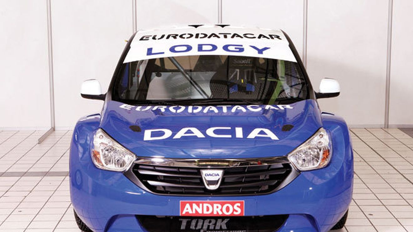 Noua Dacia e Lodgy!** E primul monovolum din istoria competiției Trophee Andros și din istoria mărcii Dacia