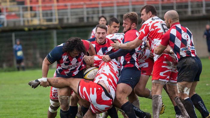 Steaua încheie anul pe primul loc în Superliga de rugby după ce s-a impus pe terenul rivalilor de la Dinamo cu 17-9
