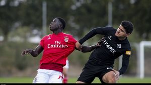 CFR Cluj transferă un atacant crescut la Benfica! Oficialii ardelenilor confirmă mutarea: „Ne-am înțeles!”