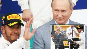 Putin l-a somat! Hamilton, pus în gardă de președintele Rusiei după ce a câștigat la Soci: "Nu mă stropi cu șampania!"