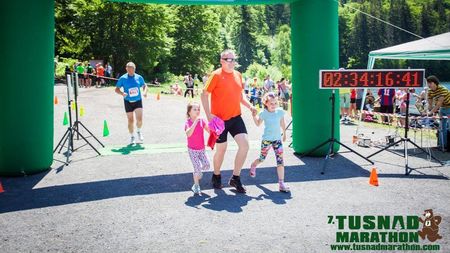 INEDIT | "O curiozitate" construită din pasiunea curselor lungi de un alergător amator: primul serial videoblog din plutonul de la maraton