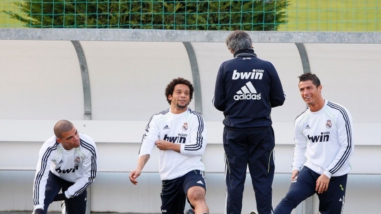 Asta e cea mai mare RUȘINE trăită de Mou la Madrid: "E un club mic!"** Galacticii, desființați după scandalul anului