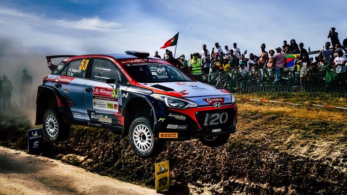 Două echipaje tricolore, la etapa mondială de raliuri din Sardinia