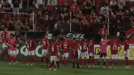 Incidente la Sofia, în preliminariile Conference League! Ultrașii bulgari „au luat foc” și jucătorii s-au temut de ce e mai rău | FOTO& VIDEO