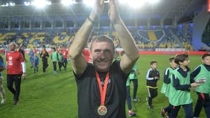 Hagi anunță schimbări majore la Viitorul: Gică Popescu se alătură proiectului, dar "Regele" e pe picior de plecare. "Eu sunt imprevizibil, am alternative". Pe cine laudă după finală: "El a adus Cupa la noi"