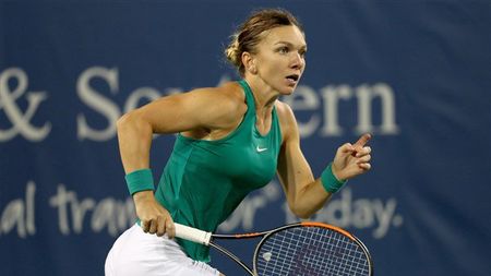 Bianca Andreescu şi Ashleigh Barty, favoritele caselor de pariuri la câştigarea Turneului Campioanelor! Ce cotă are Simona Halep