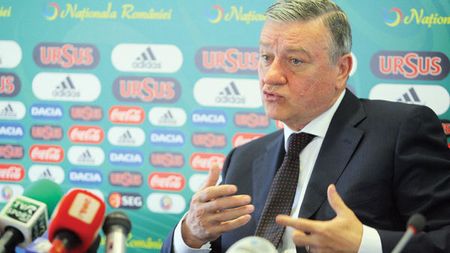 3 variante pentru sezonul 2011-2012 din Liga 1!** Cum ar putea arăta noul campionat: