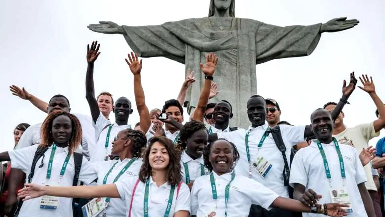 JO 2016 | Au trecut marea din calea războiului, iar acum au traversat oceanul spre Rio. Echipa Olimpică a Refugiaților are un steag, dar și un imn
