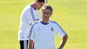 Vânzările de tricouri la Real au scăzut cu 20% după venirea lui Mourinho! VEZI motivul!