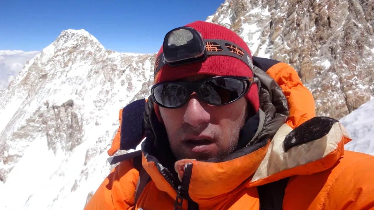 Horia Colibășanu a cucerit vârful Kangchenjunga, încă neatins de niciun alpinist român