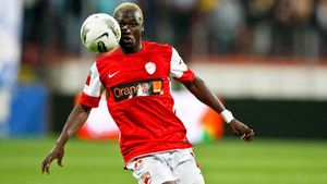 Mureșan, îndrăgostit de Kone: "E un jucător interesant pentru noi!"** Clujenii anunță patru transferuri bombă: "Sunt în Portugalia, până luni sunt rezolvați"