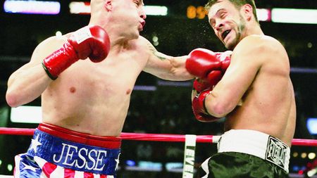 Bute se bate cu o vedetă TV