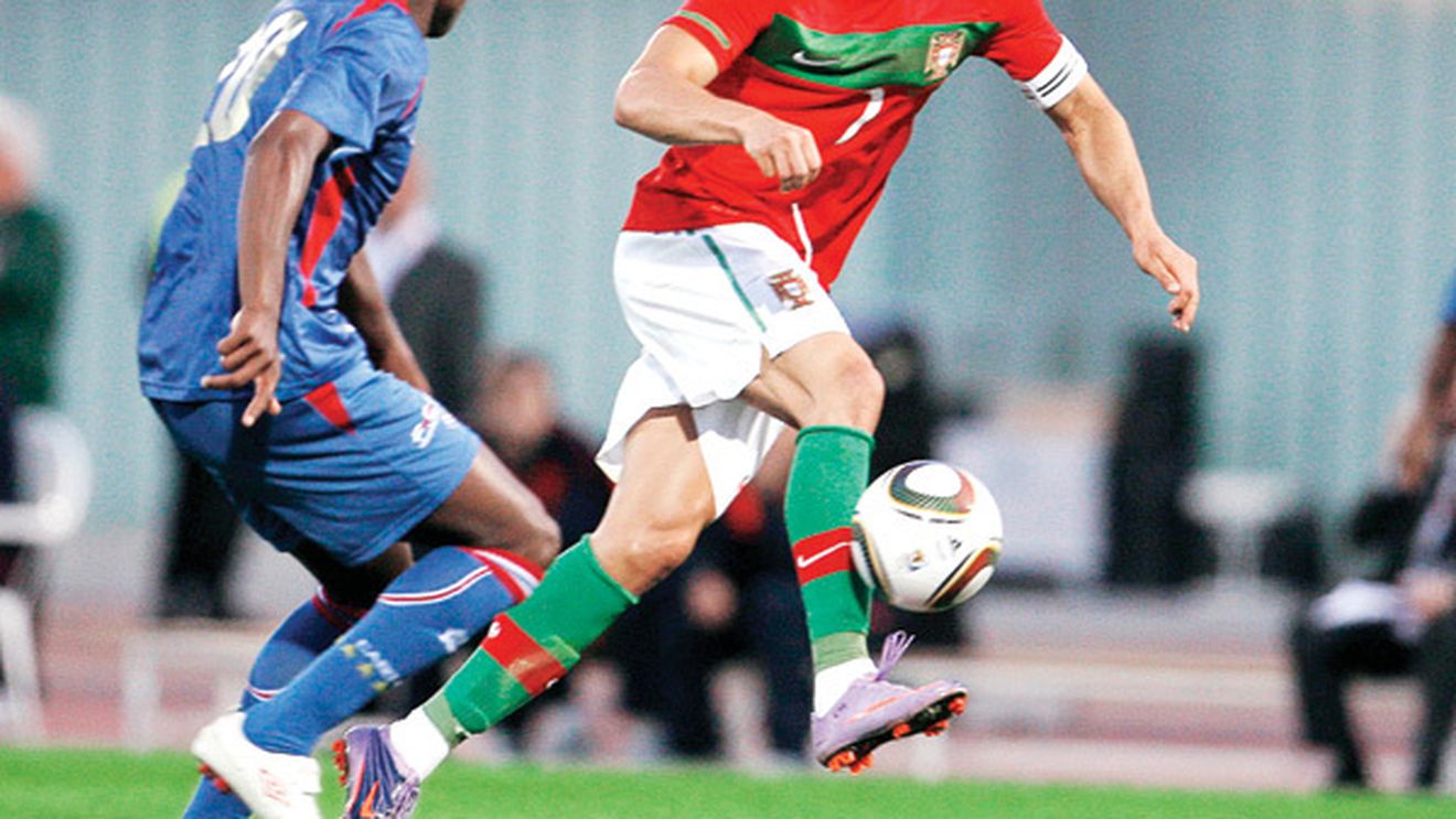 Cu Capul Verde în nori