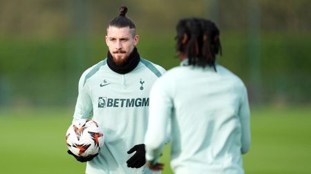 Ce veste pentru Radu Drăguşin! Nu este el cel vizat să fie înlocuit de transferul de 84.000.000 de euro pe care l-a negociat Tottenham