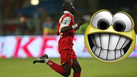 N'Doye: "Nu știu de ce jucăm așa bine în 'afară',** nu m-am gândit!"