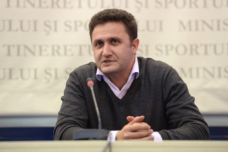 FR Tenis a c&acirc;&#537;tigat definitiv procesul &icirc;mpotriva ANS privind sistarea ilegal&#259; a finan&#539;&#259;rii pentru anul 2024! Ce reac&#539;ie dur&#259; a avut George Cosac fa&#539;&#259; de fo&#537;tii mini&#537;tri ai Sportului. EXCLUSIV