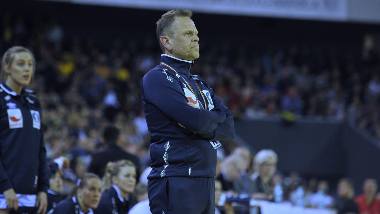 Thorir Hergeirsson, „Generalul” din fruntea Norvegiei. Povestea „omulețului cu inimă mare”, care a cucerit 11 medalii în 12 ani la marile competiții de handbal feminin. Sâmbătă, antrenorul va fi adversarul României