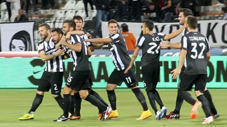 VIDEO | Meci perfect pentru Raț: a marcat două goluri pentru PAOK. Fundașul nu mai marcase din decembrie 2010