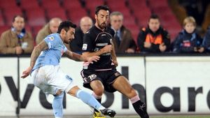 Scapă Steaua de Lavezzi?** Napoletanul are entorsă la gleznă!