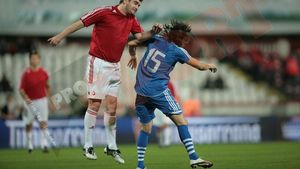 FOTO** Bătrânii nu știu să piardă! Meciul de old boys s-a încheiat la egalitate! VEZI imagini memorabile!