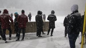LPF a reacționat după ce meciul FC Botoșani - Dinamo a fost blocat de zăpadă. Partida a fost amânată, dar nu se știe când se va juca. Alte două echipe, în pericol