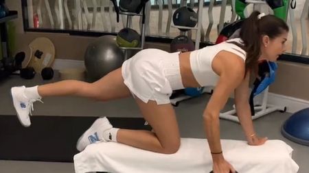 Ce le-a arătat Sorana Cîrstea urmăritorilor, la 6 dimineața, după ce a încasat peste 10.000 de dolari în Japonia! Sportiva se răsfață în stil mare. FOTO 
