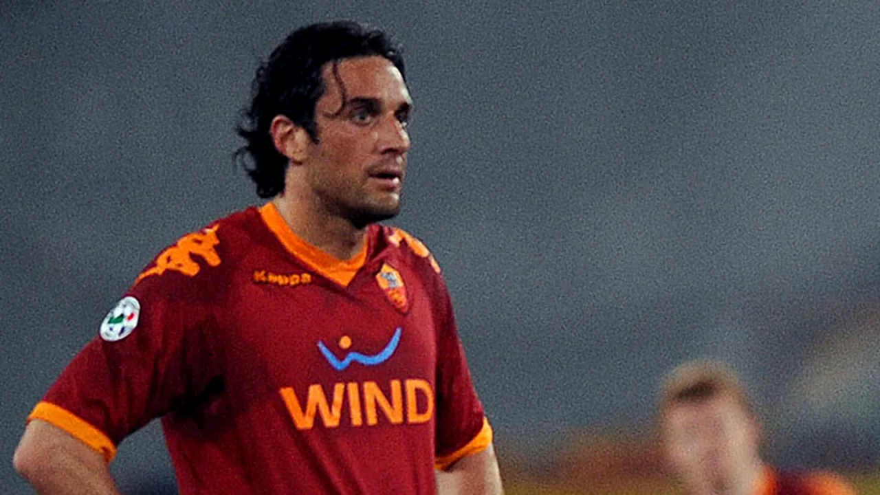 Luca Toni** a ajuns la Genoa