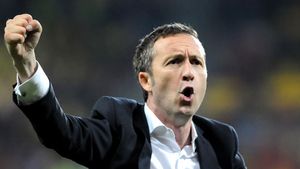 MM și-a creat masă de manevră pe Facebook!** Cum a prins încredere că fanii îl vor ajuta să le dea rivalilor cea mai mare rușine de când e conducător la Steaua