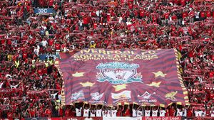 VIDEO Kenny Dalglish, cel mai iubit jucător** din istorie la Liverpool!