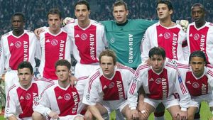 "L-am bătut pe Ibrahimovic pentru a menține ordinea!" Cristi Chivu a povestit în premieră cum l-a pus la punct pe Zlatan și a devenit căpitan la Ajax: "La un moment dat, el m-a lovit..." 