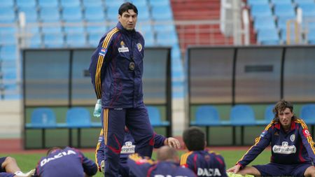 Pițurcă pleacă fără stranieri în Turcia