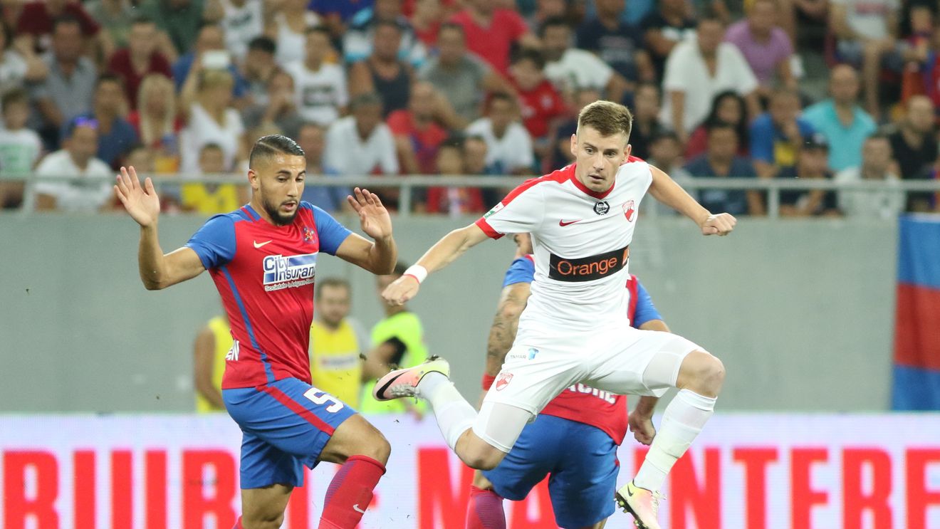 Vali Lazăr și momentul controversat care nu s-a văzut la TV. Replica dinamovistului, după ce a fost acuzat că le-a arătat scene obscene fanilor Stelei: "Mă scărpinam"