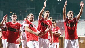 Șefii lui Dinamo evită un "septembrie negru"! EXCLUSIV  Ce decizie au luat înaintea meciului cu CFR Cluj de vineri