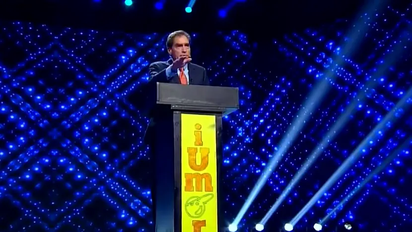 VIDEO / Petre Roman a făcut show pe scena de la iUmor. Fostul premier s-a dezlănțuit: „Singurul regim care poate să cadă acum e al Deliei”