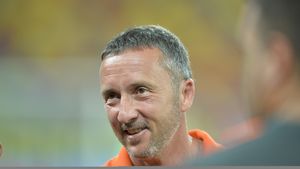Mihai Stoica i-a găsit poziția în teren fotbalistului dorit la FCSB: "E număr '9'". Gigi Becali a lansat oferta