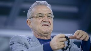 Gigi Becali a dat echipa de start a FCSB cu câteva ore înainte de meciul cu Sparta Praga, în direct, la TV! "M-au convins Meme Stoica şi Mihai Pintilii"