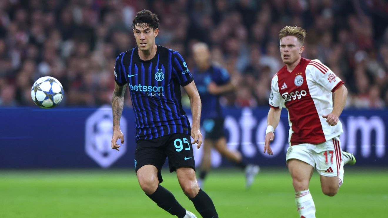 Fabrizio Romano scrie de o sumă de peste 50.000.000 de euro de la Barcelona pentru Chivu şi Inter: „Rămâne obiectivul numărul 1 pentru defensivă”